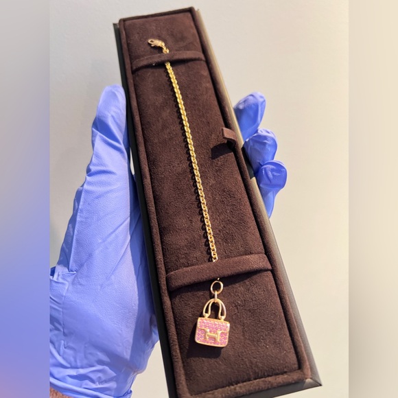 🩷SOLD🩷Authentic Hermes Constance bracelet rose gold with pink sapphires - Picture 9 of 11